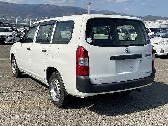 TOYOTA SUCCEED 2017 Image 17