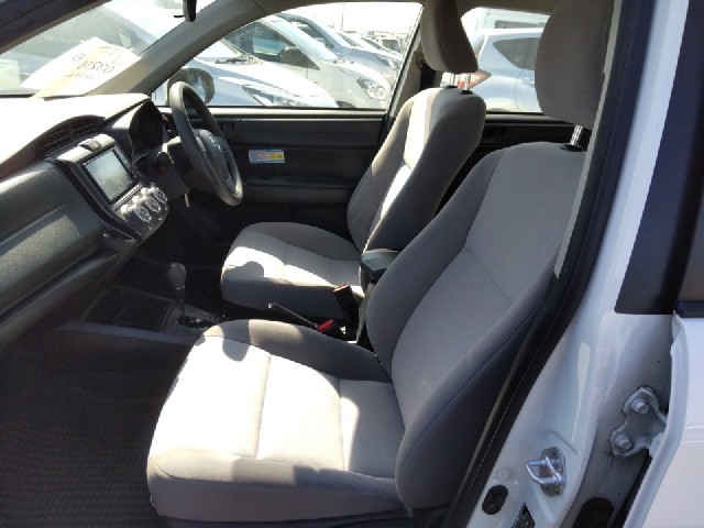 TOYOTA COROLLA AXIO 2017 Image 20