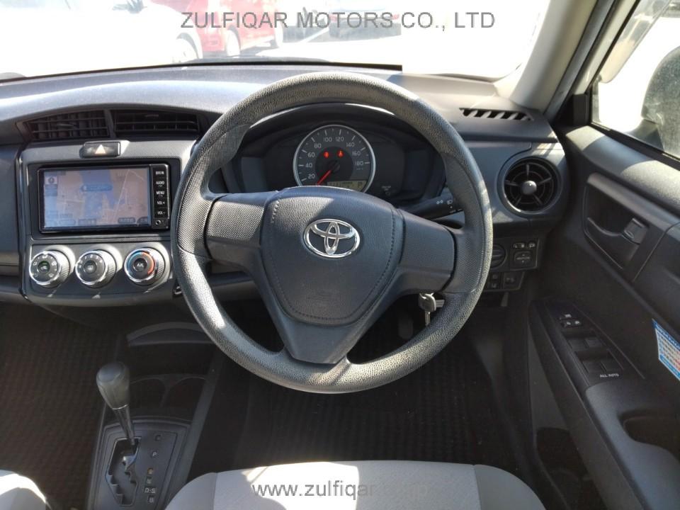TOYOTA COROLLA AXIO 2017 Image 8