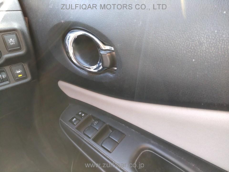 NISSAN NOTE 2018 Image 12