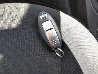 NISSAN NOTE 2018 Image 13