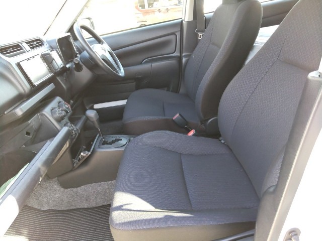 TOYOTA PROBOX 2018 Image 20