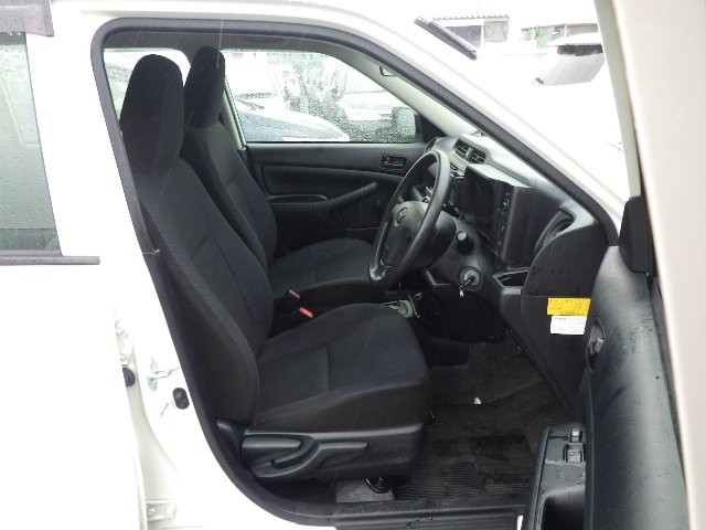 TOYOTA PROBOX 2018 Image 31