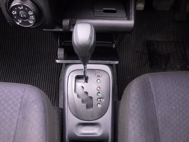 TOYOTA PROBOX 2018 Image 34