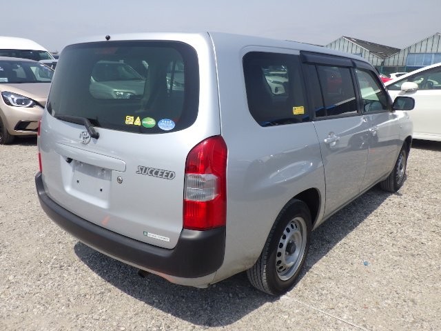 TOYOTA SUCCEED 2018 Image 32