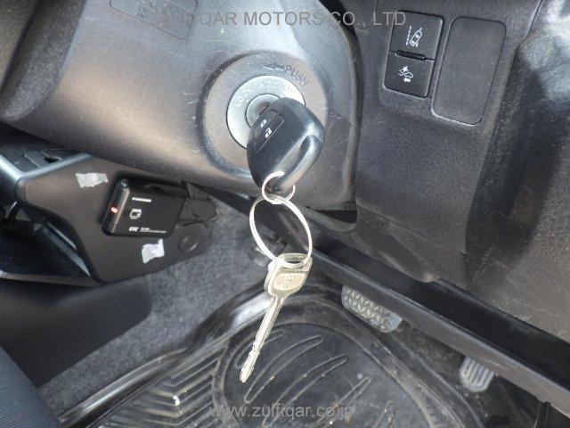 TOYOTA SUCCEED 2018 Image 10