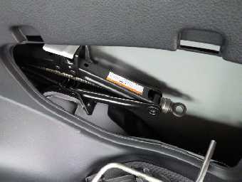 TOYOTA SUCCEED 2018 Image 13