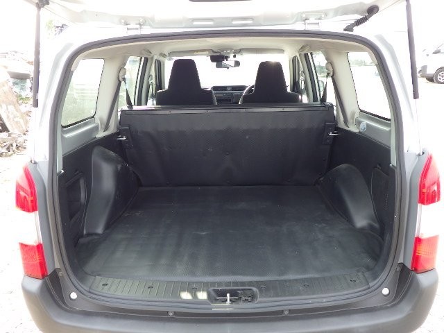 TOYOTA SUCCEED 2018 Image 28