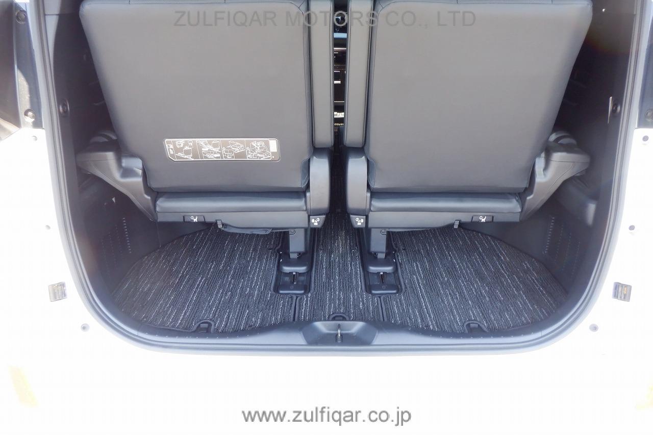 TOYOTA VELLFIRE 2019 Image 29