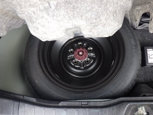 TOYOTA NOAH 2017 Image 26