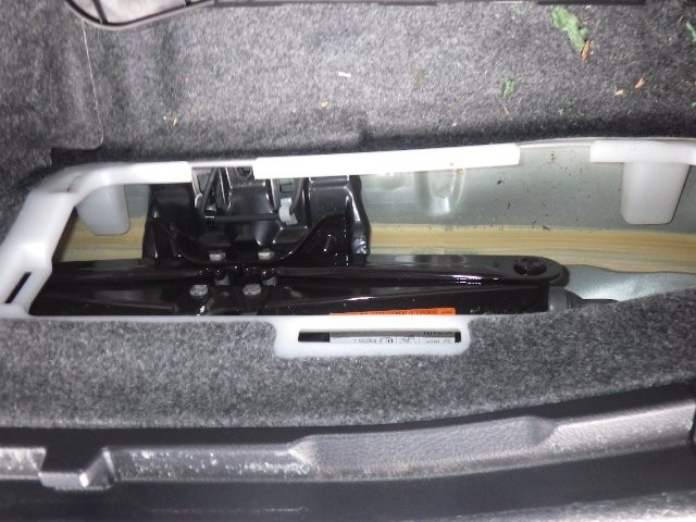 TOYOTA NOAH 2017 Image 28