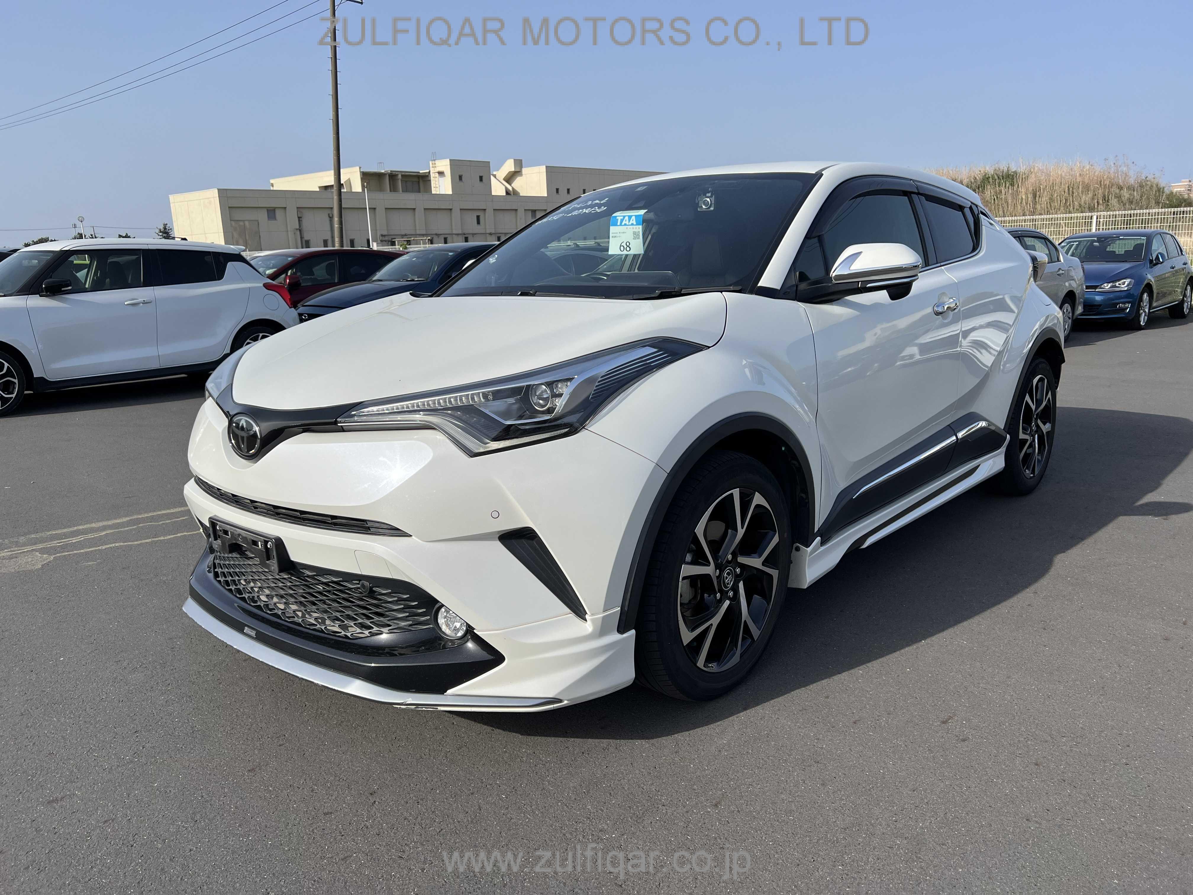 TOYOTA C-HR 2017 Image 2