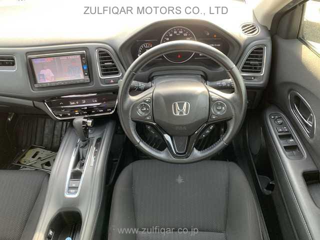 HONDA VEZEL 2017 Image 20