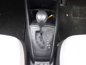 TOYOTA COROLLA AXIO 2017 Image 9