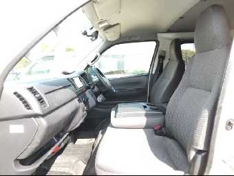 TOYOTA HIACE 2015 Image 14
