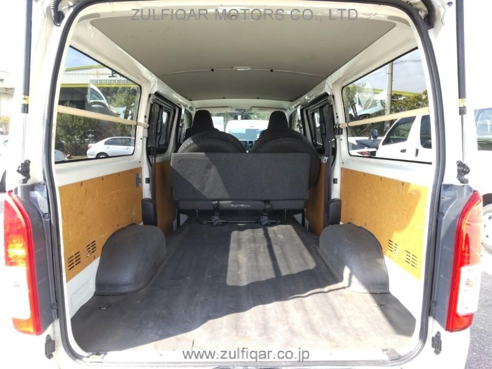 TOYOTA HIACE 2015 Image 7