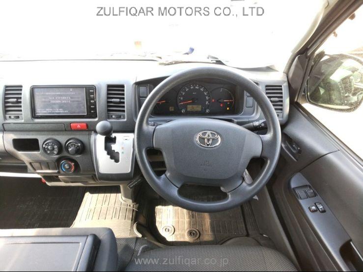 TOYOTA HIACE 2015 Image 8