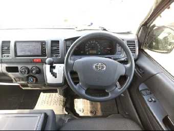 TOYOTA HIACE 2015 Image 8