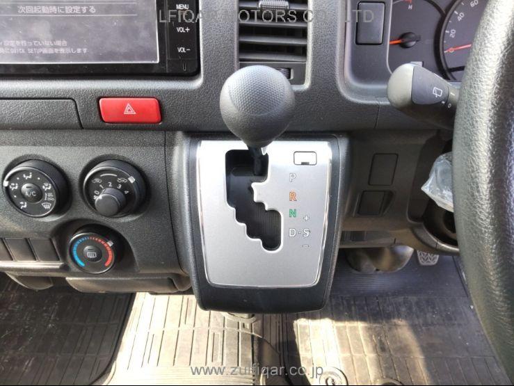 TOYOTA HIACE 2015 Image 10