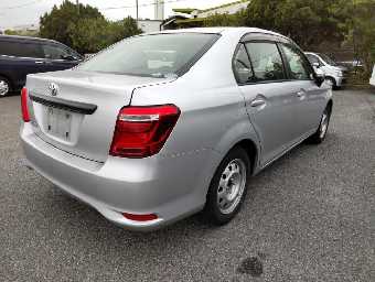 TOYOTA COROLLA AXIO 2018 Image 2
