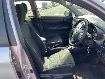 TOYOTA COROLLA AXIO 2018 Image 22