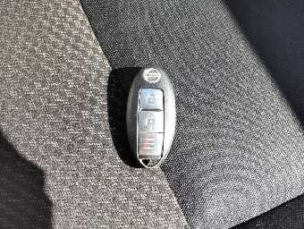 NISSAN NOTE 2018 Image 13