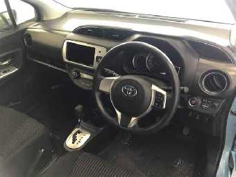 TOYOTA VITZ 2014 Image 3