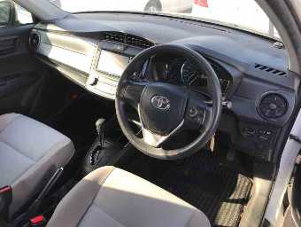 TOYOTA COROLLA AXIO 2015 Image 6