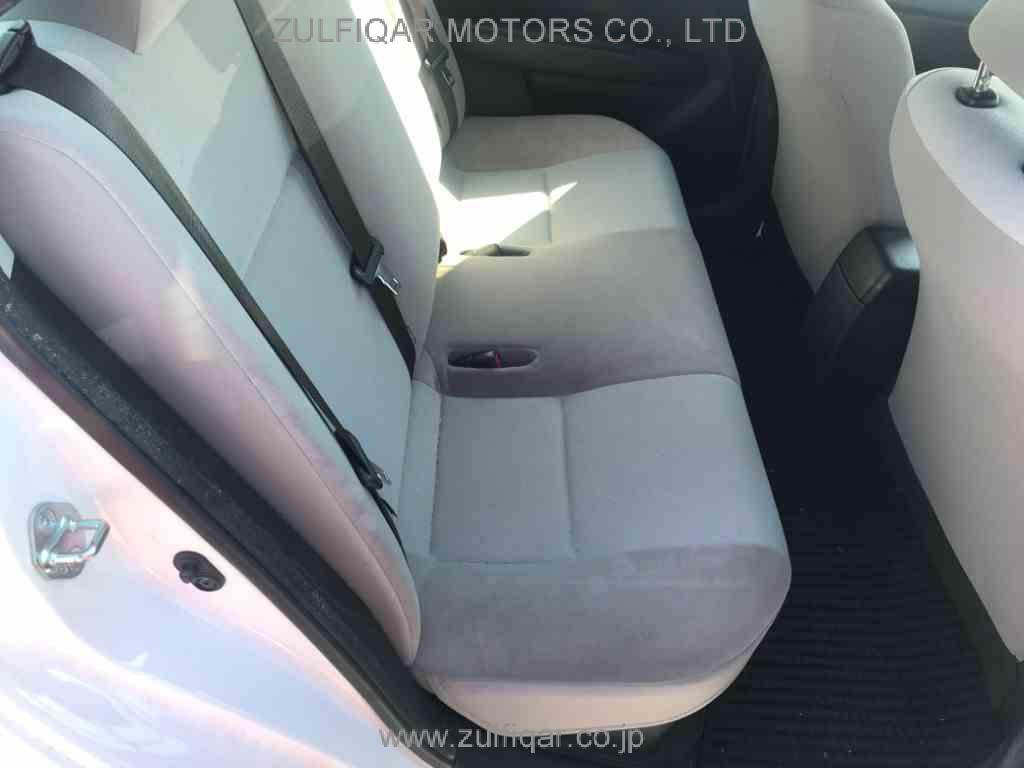 TOYOTA COROLLA AXIO 2015 Image 9