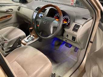 TOYOTA COROLLA AXIO 2010 Image 5