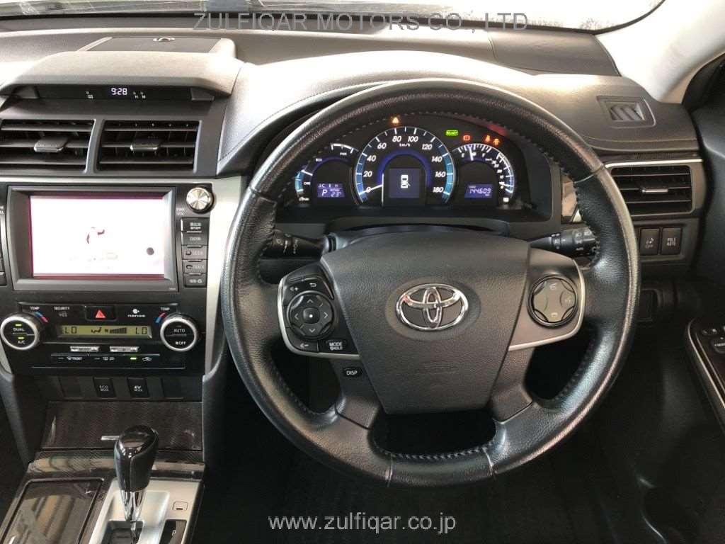 TOYOTA CAMRY 2012 Image 6