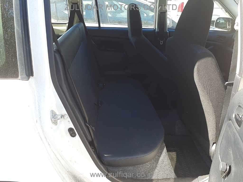 TOYOTA PROBOX 2018 Image 10