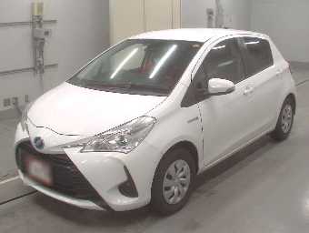 TOYOTA VITZ 2020 Image 1