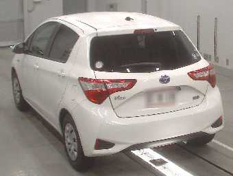 TOYOTA VITZ 2020 Image 6