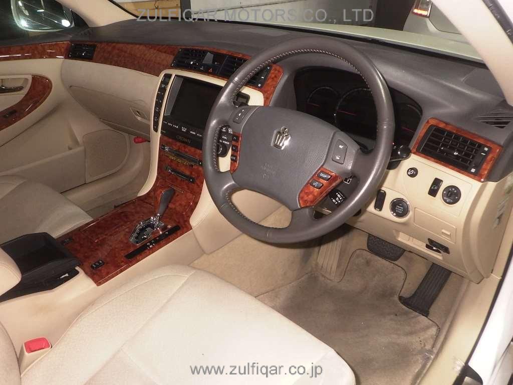 TOYOTA CROWN 2005 Image 5