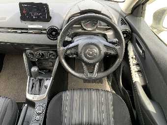 MAZDA DEMIO 2018 Image 15