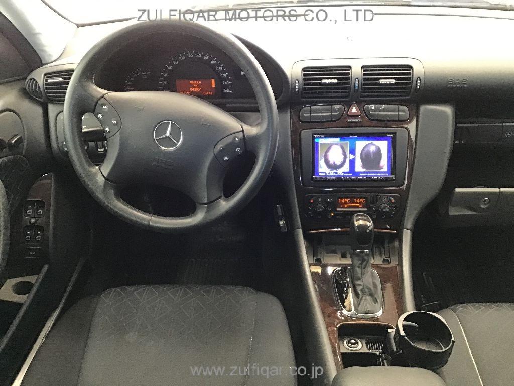 MERCEDES BENZ C CLASS 2004 Image 3