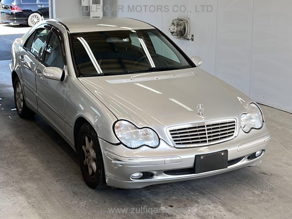 MERCEDES BENZ C CLASS 2004 Image 4