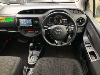 TOYOTA VITZ 2020 Image 6