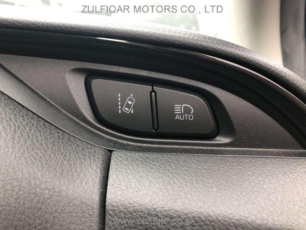 TOYOTA VITZ 2020 Image 7