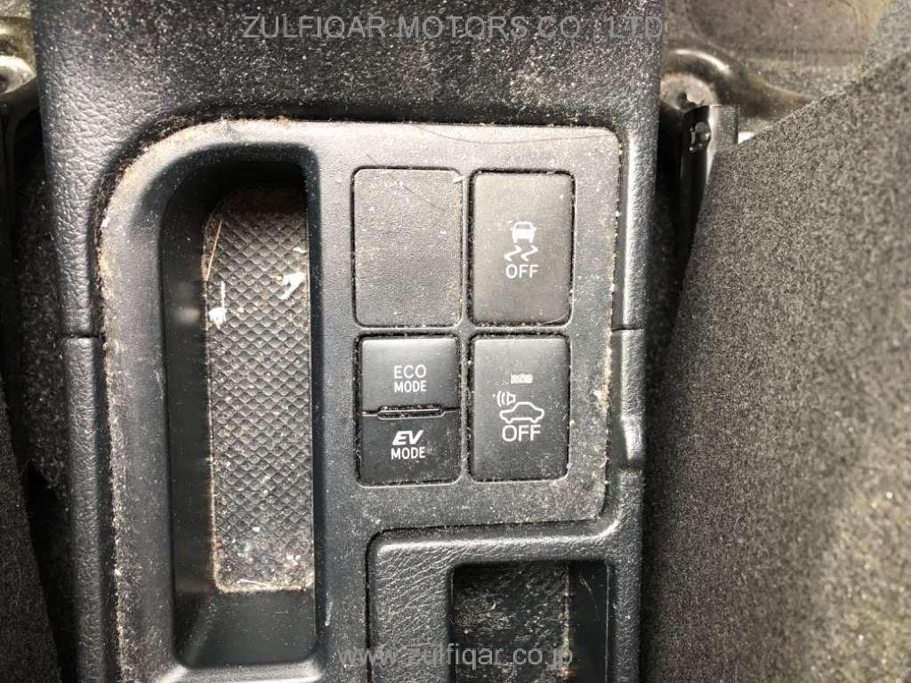 TOYOTA VITZ 2020 Image 8