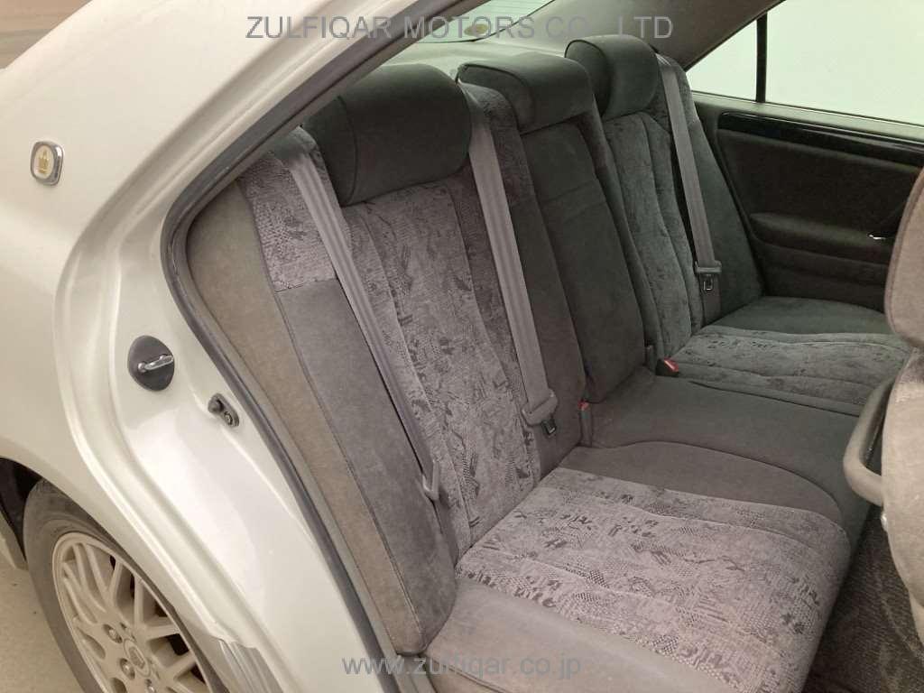 TOYOTA CROWN 2000 Image 7