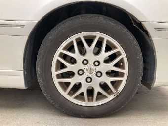 TOYOTA CROWN 2000 Image 9