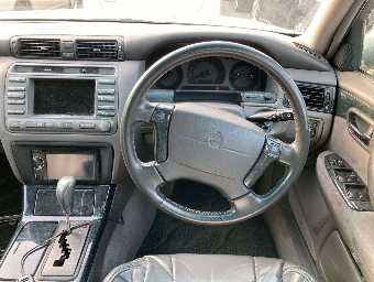 TOYOTA CROWN 2000 Image 6