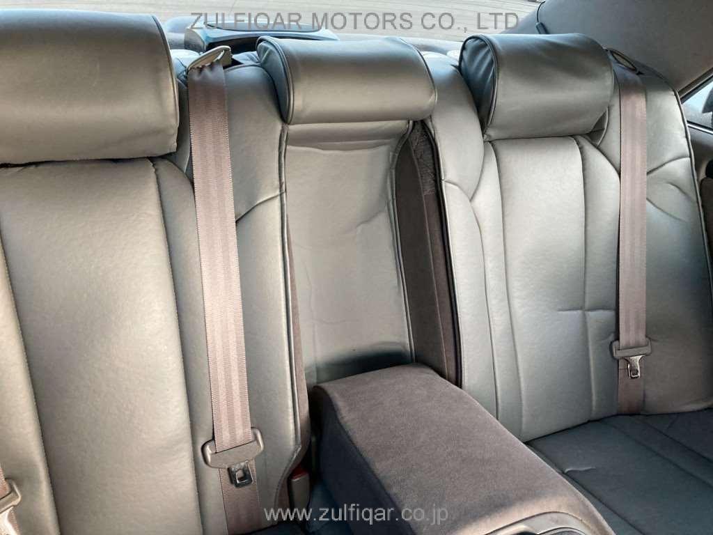 TOYOTA CROWN 2000 Image 7