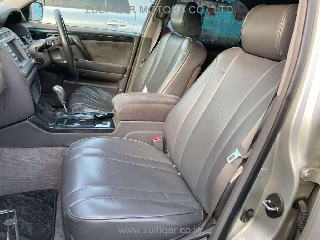 TOYOTA CROWN 2000 Image 8