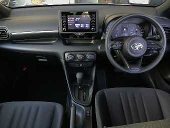 TOYOTA YARIS 2021 Image 3