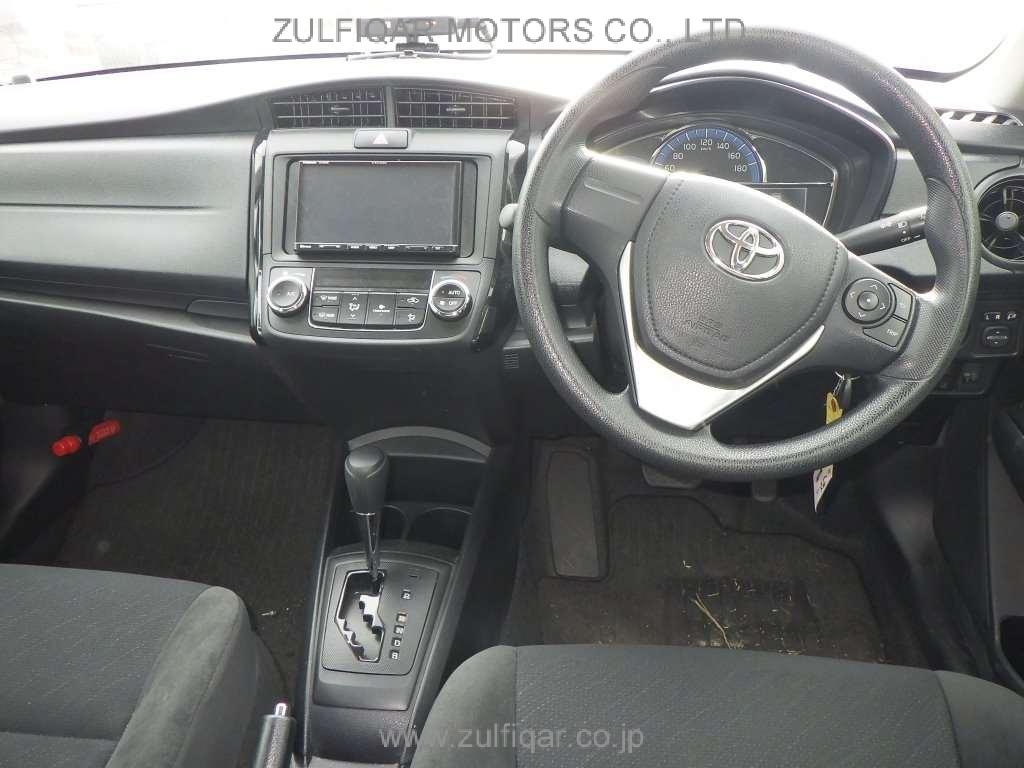 TOYOTA COROLLA AXIO 2017 Image 6