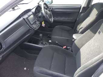 TOYOTA COROLLA AXIO 2017 Image 8