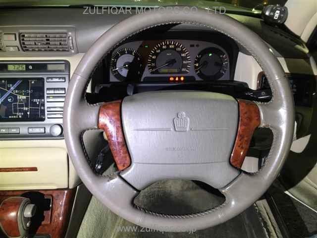 TOYOTA CROWN 2001 Image 7